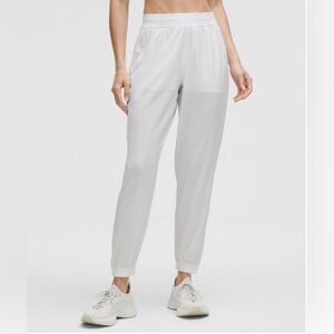 Lululemon Adapted State Perforated High-Rise Jogger White size 4